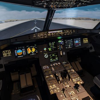 tl_aviation_a320_cockpit_16